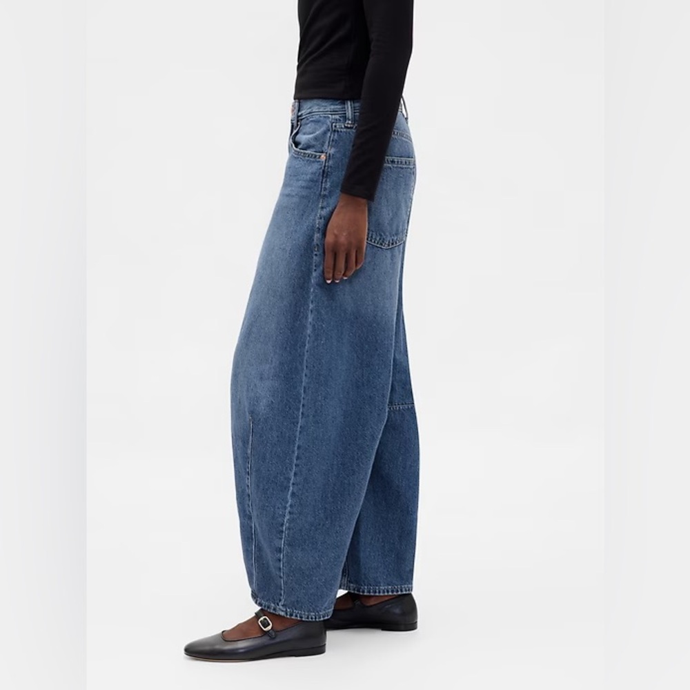 GAP High Rise Horseshoe Jeans - Picture 6 of 15